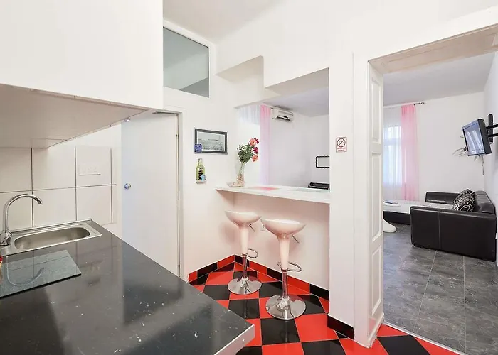 Апартаменты Izabela Сплит